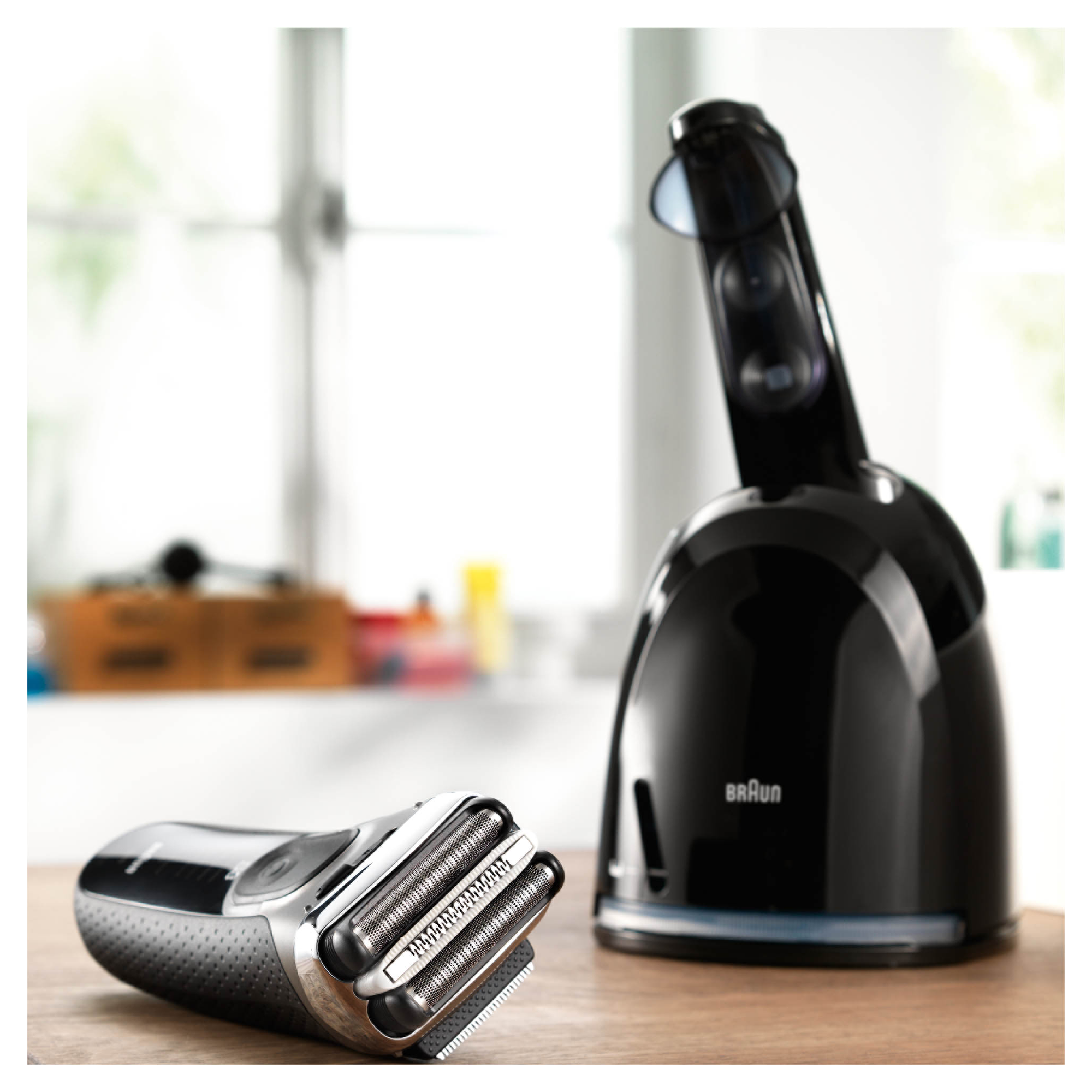 BRAUN Series 3 - 3090cc Rasierer Schwarz/Grau (SensoFoil Scherfolien, Reinigungsstation: Ja)