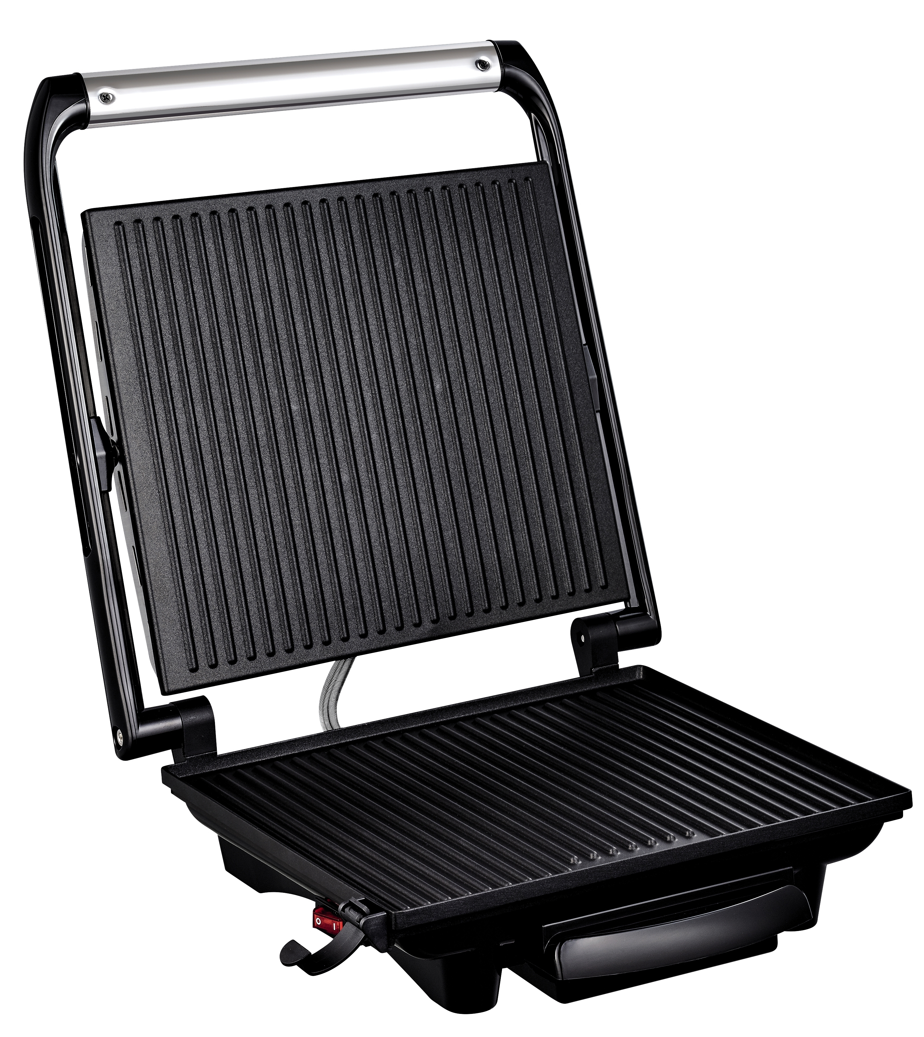 Ein schwarzer offener Grill mit silbernem Griff und Grillspuren, isoliert auf Weiß.