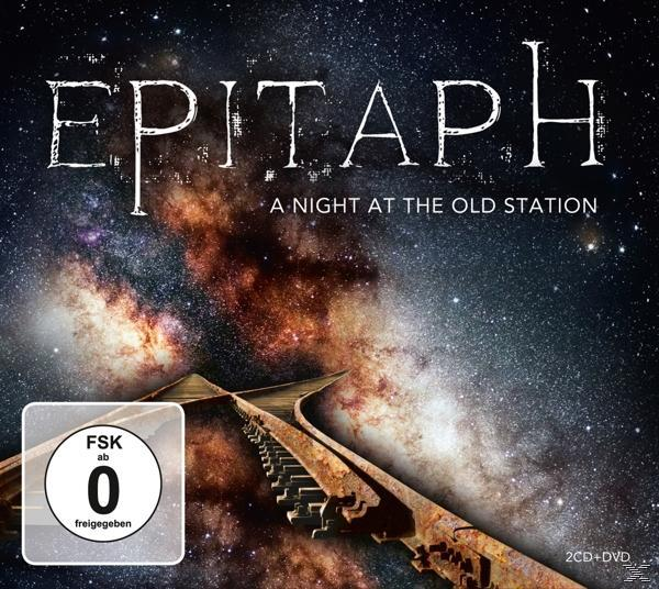 CD-Cover mit Text und sternenklarem Hintergrund.