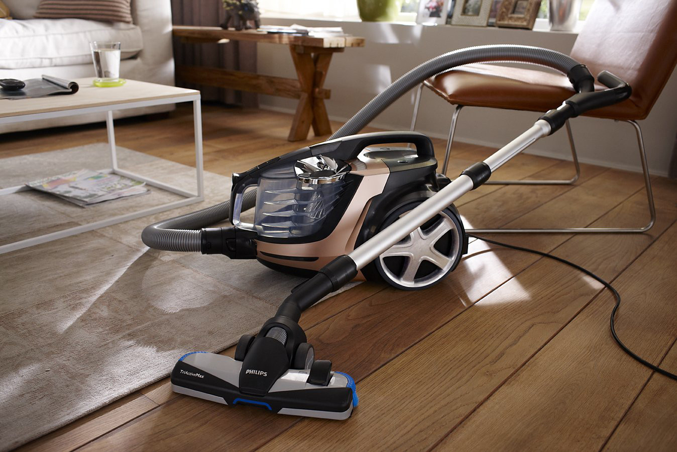 PHILIPS FC9922/09 PowerPro Ultimate Beutelloser Bodenstaubsauger Staubsauger, maximale Leistung: 650 Watt