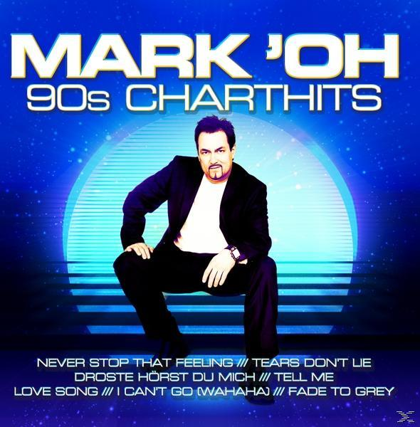 Albumcover für Mark 'Oh's 90s Charthits. Ein Mann im Anzug sitzt vor blauem Hintergrund.