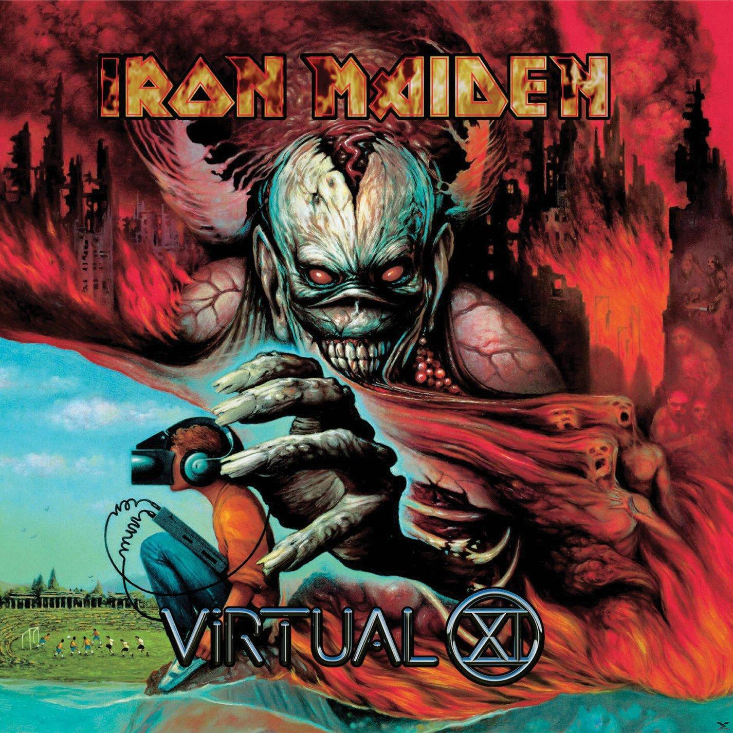 Albumcover mit Iron Maiden Logo, Monster und Mann mit VR-Brille. Flammen und ein Fußballfeld sind im Hintergrund.
