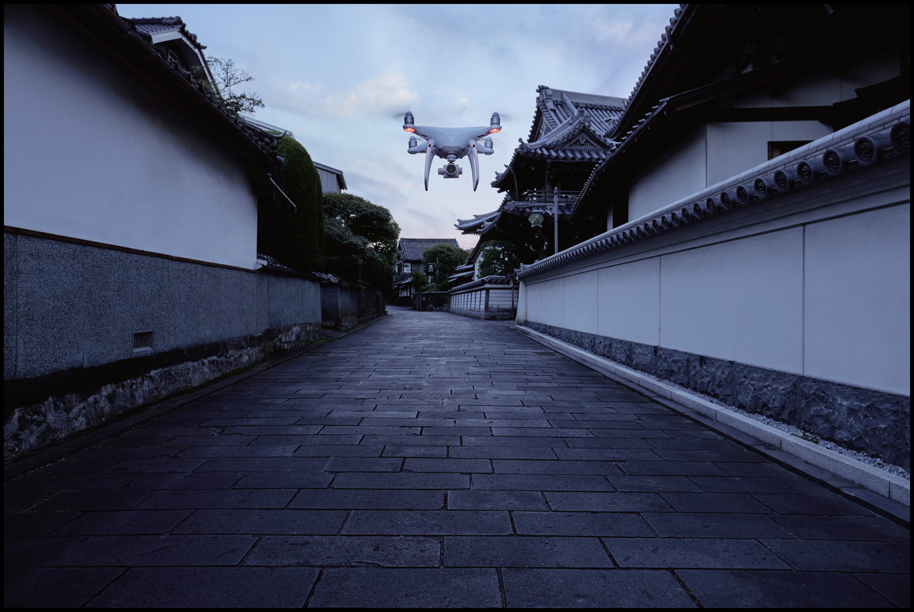 DJI Phantom 4 Advanced - Drohne (, 30 Min. Flugzeit)
