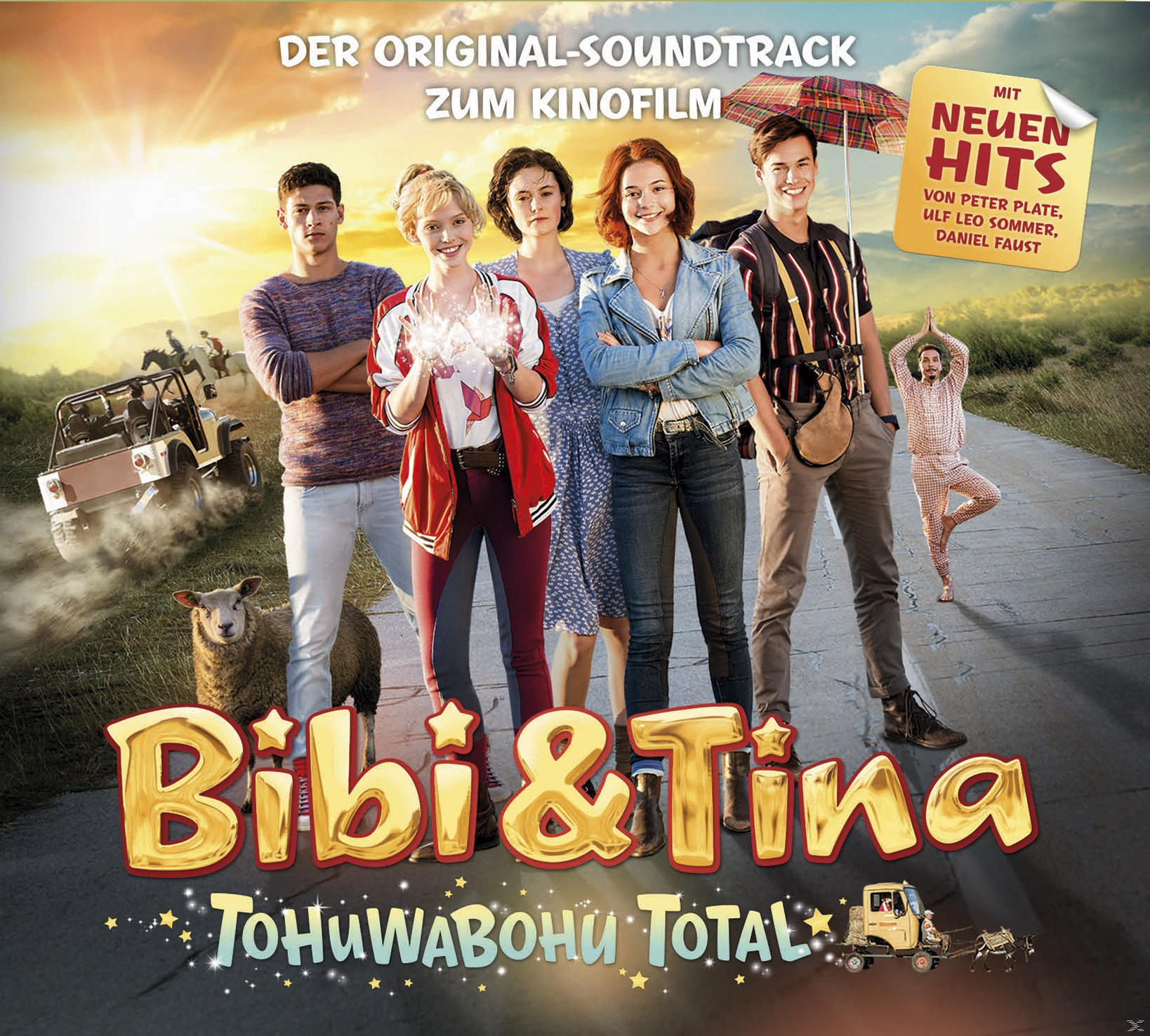 Filmplakat von 'Bibi & Tina' mit einer Gruppe von Leuten und einem Auto. Gelber Titel und Text.
