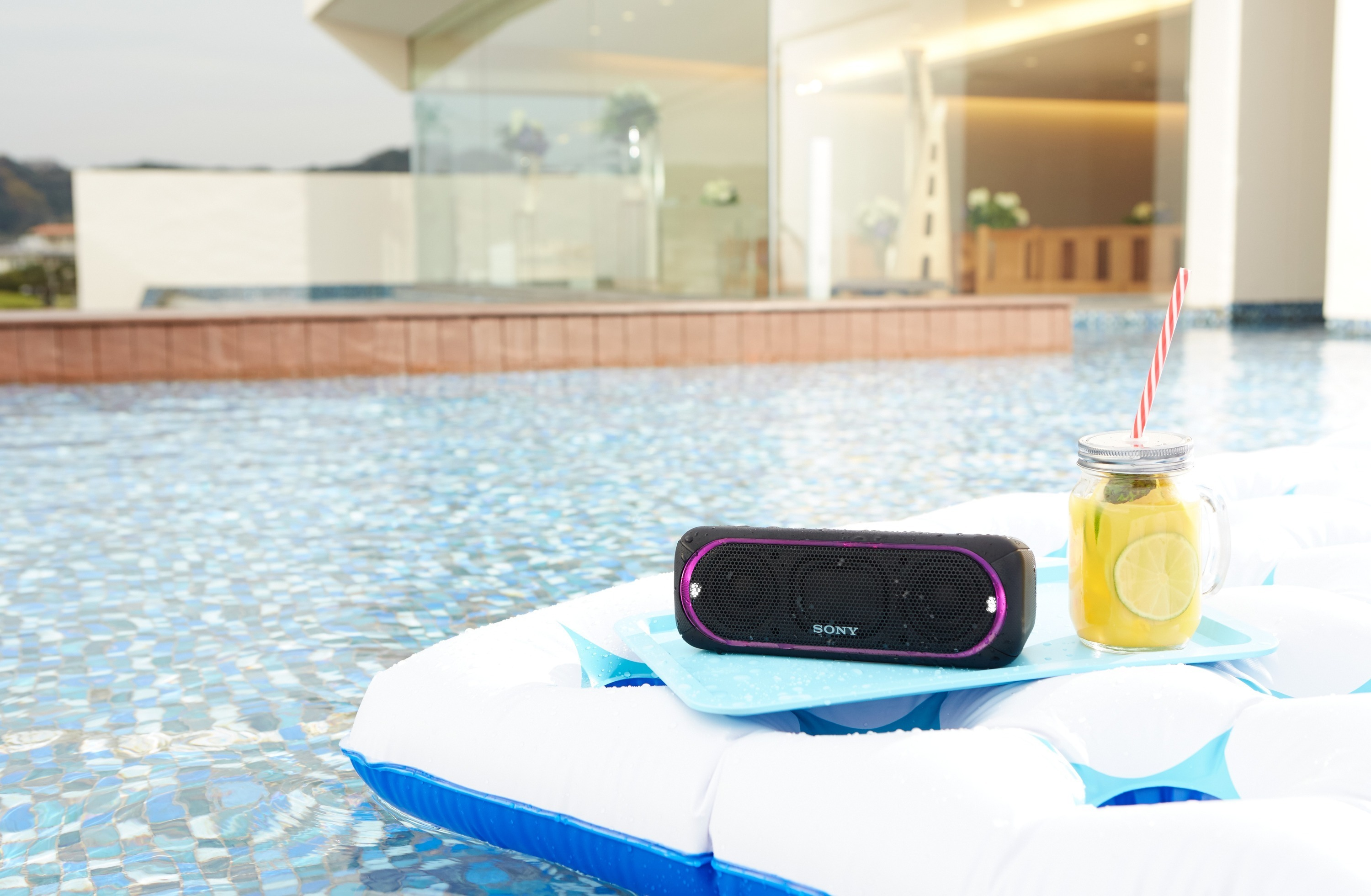 SONY SRS-XB30 Wireless Party Chain Bluetooth Lautsprecher, Schwarz, Wasserfest