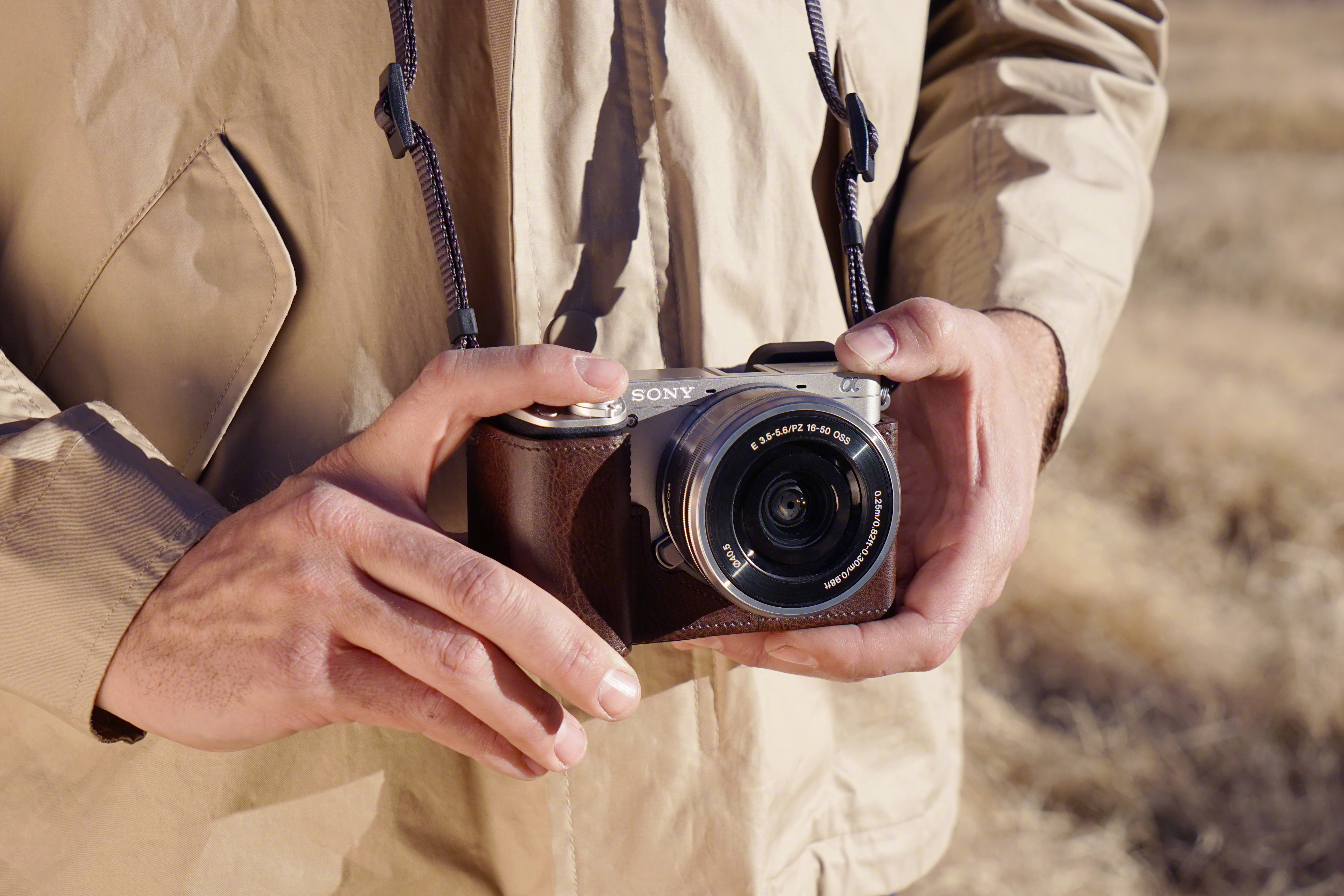 SONY Alpha 6300 Body (ILCE-6300) Systemkamera, 7,6 cm Display, WLAN