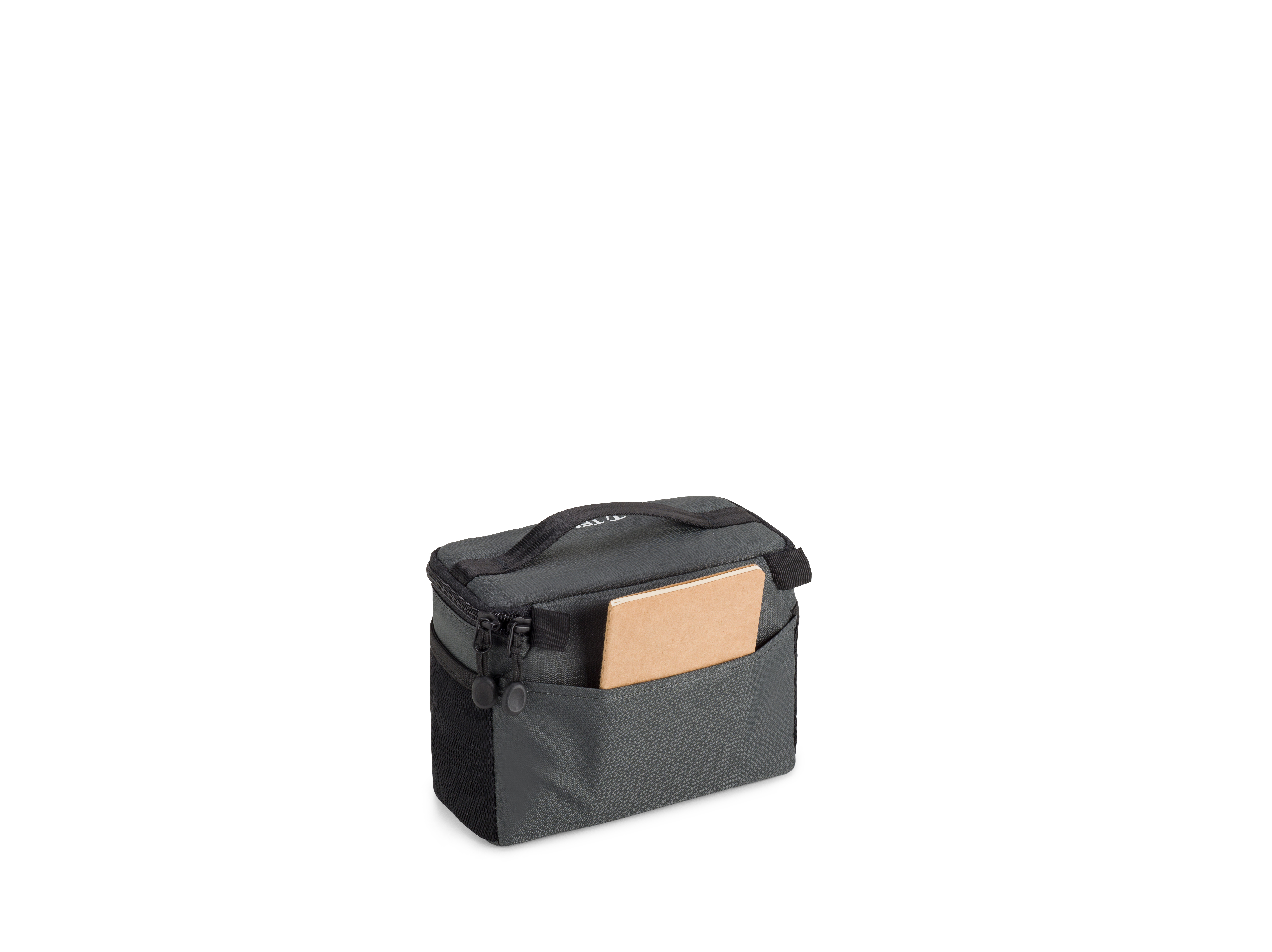 Schwarze isolierte Lunchtasche mit einem kleinen Notizblock in der Vordertasche.