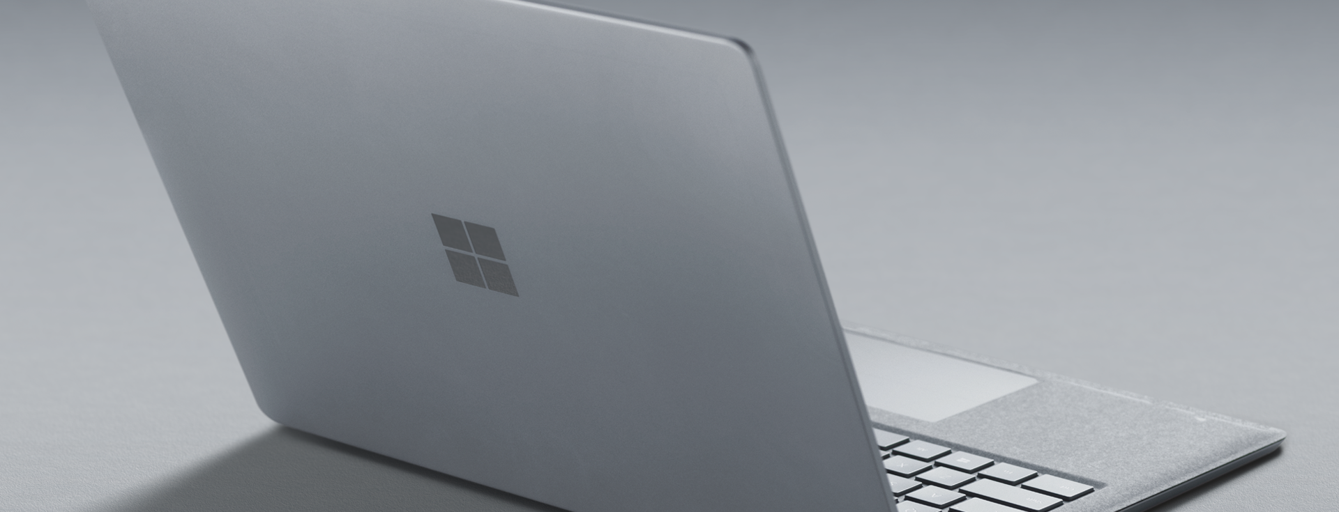 MICROSOFT Surface Laptop - 13,5 Zoll - Intel® Core™ i5 i5-7200U - 4 GB - 128 GB - Intel® HD 620 - Windows 10