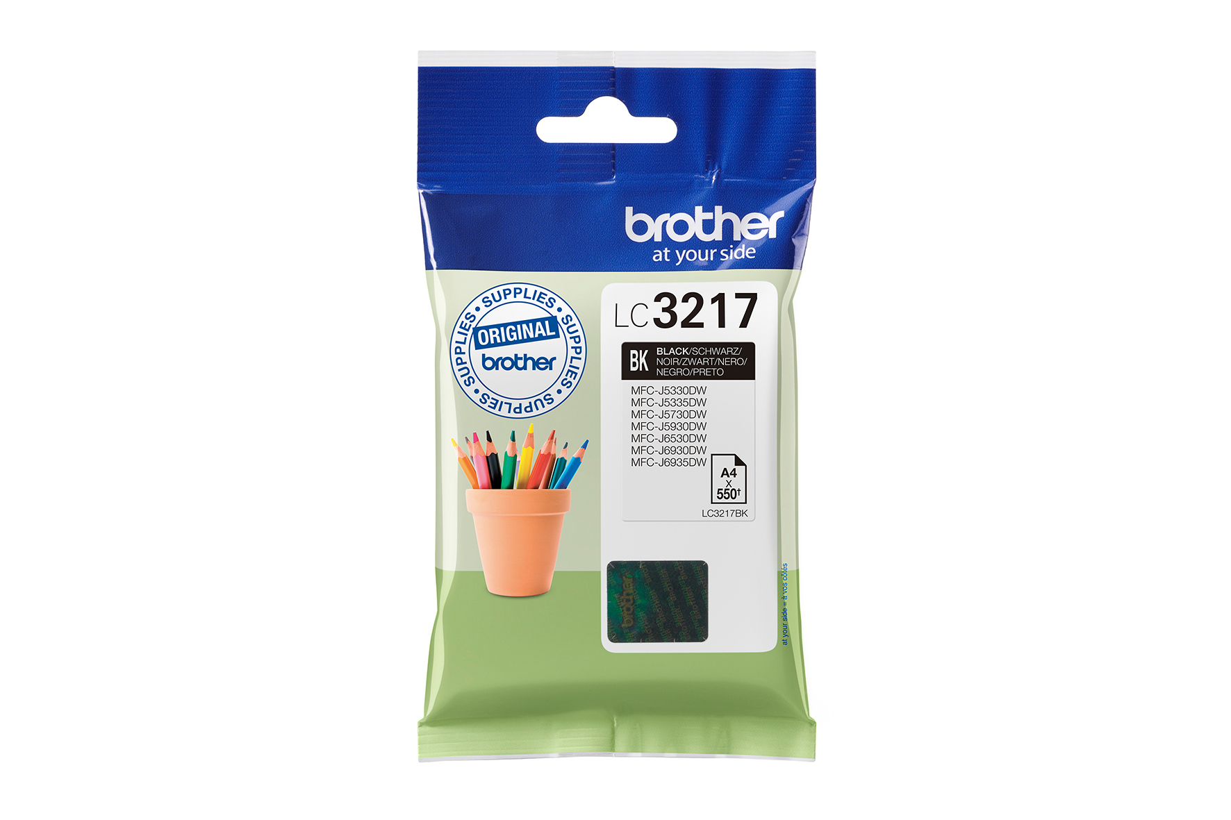 Brother LC3217 BK Tintenpatrone in transparenter Plastikverpackung mit Stiften und weißem Hintergrund.