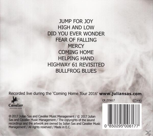 Album-Rückseite mit Titelliste und Credits, mit verschwommenem Hintergrund und Barcode.