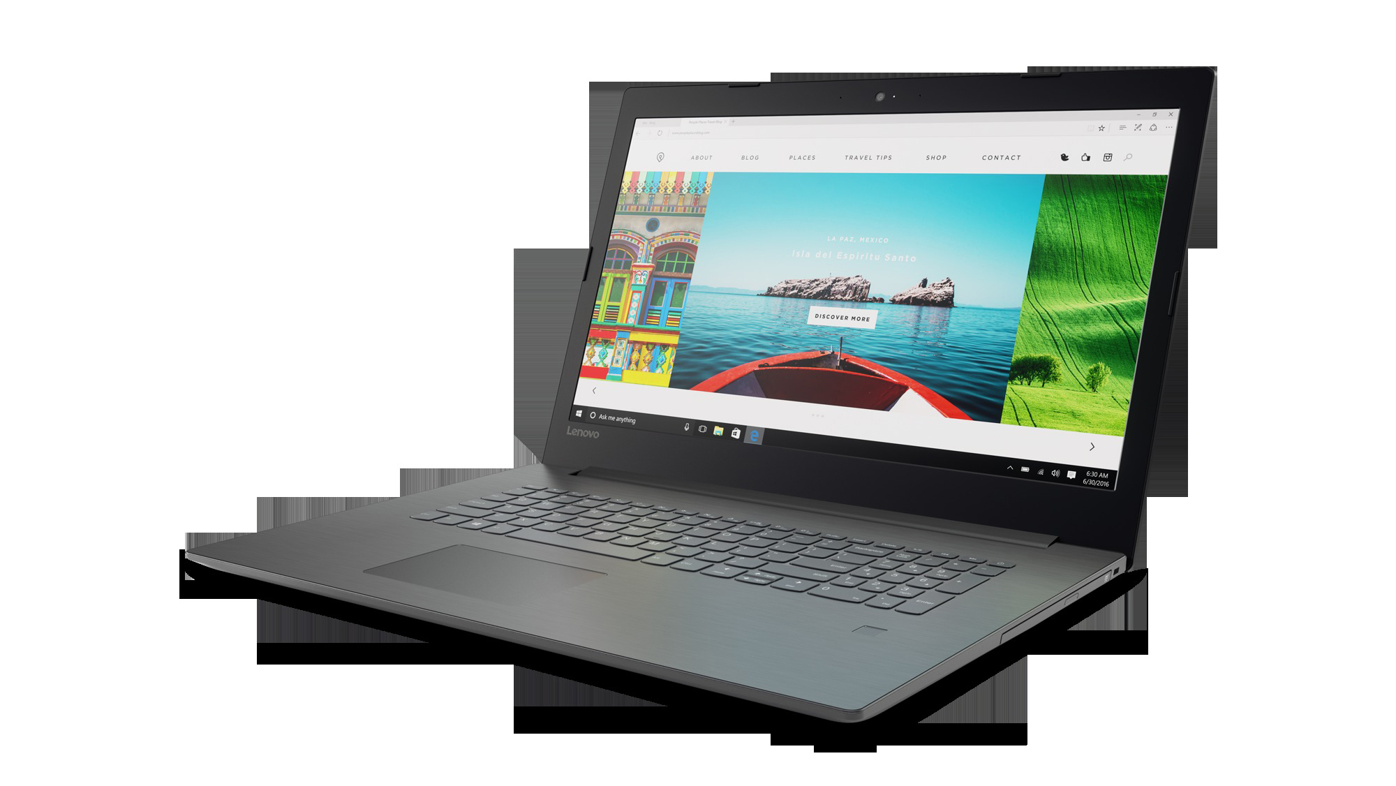 Laptop auf weißem Hintergrund. Der Bildschirm zeigt eine Website mit Boot und See.
