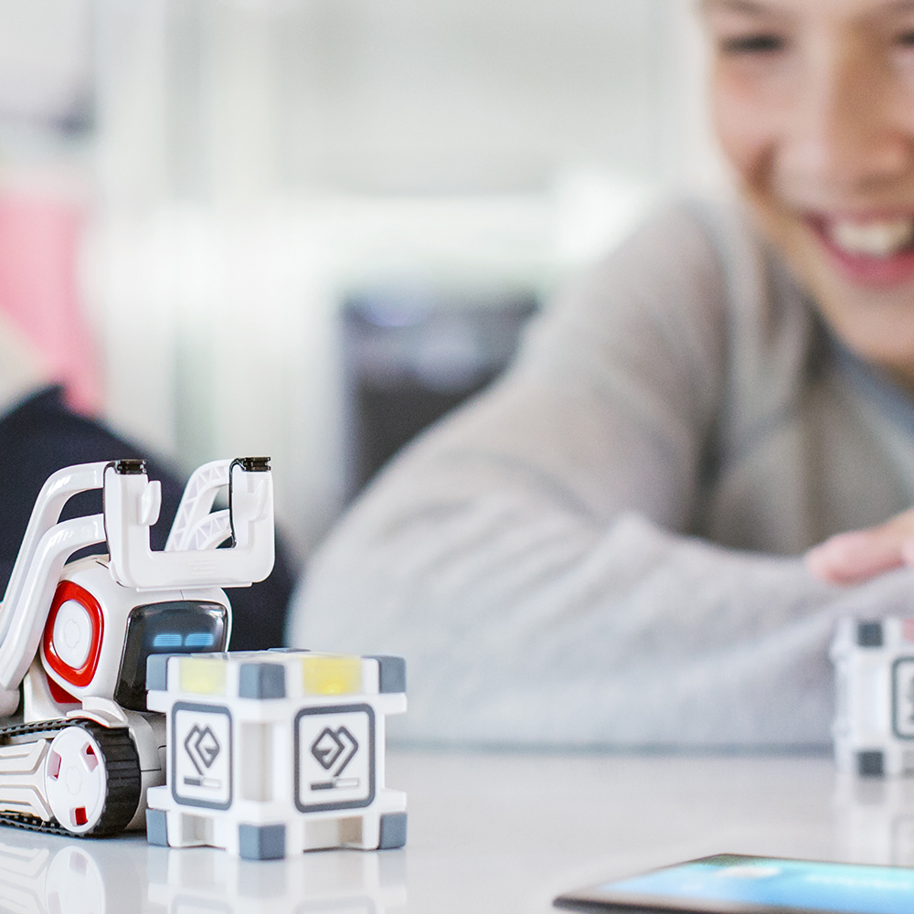 ANKI Cozmo Starter Kit Roboter, Weiß