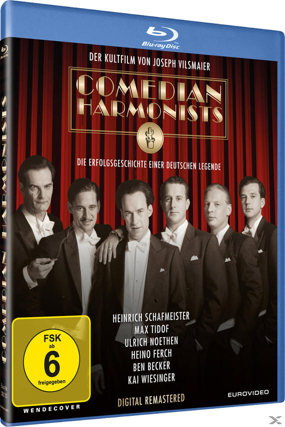 Comedian Harmonists Blu-ray Cover mit Schauspielern in Smokings vor rotem Hintergrund. Enthält Text und Bewertungsinformationen.