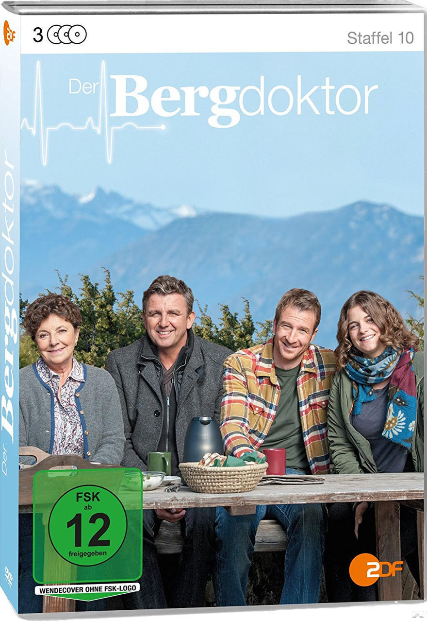 DVD-Cover mit vier Personen und einem Berg im Hintergrund. Der Text ist weiß.