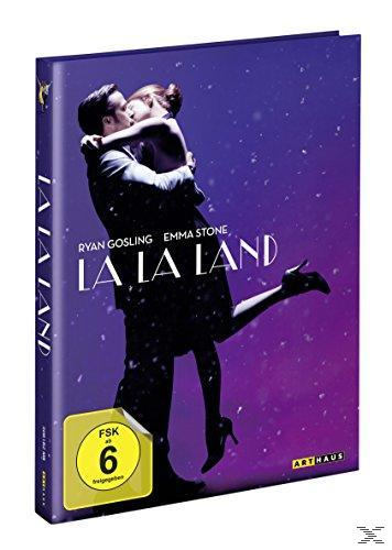 DVD-Cover mit einem küssenden Paar, Filmtitel und den Namen der Schauspieler.