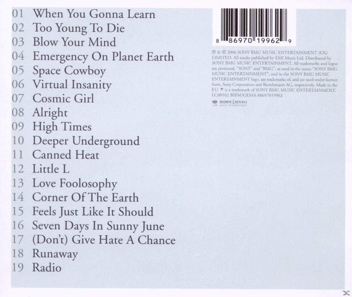 Dos d'un CD avec liste des titres. La liste est numérotée.