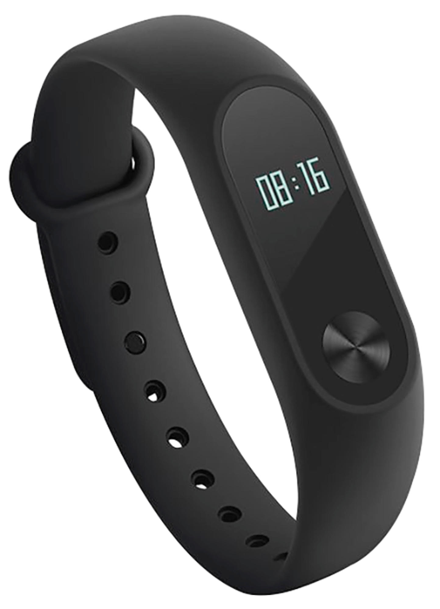 Schwarzer Fitnesstracker, der die Zeit auf einem schwarzen Armband anzeigt.
