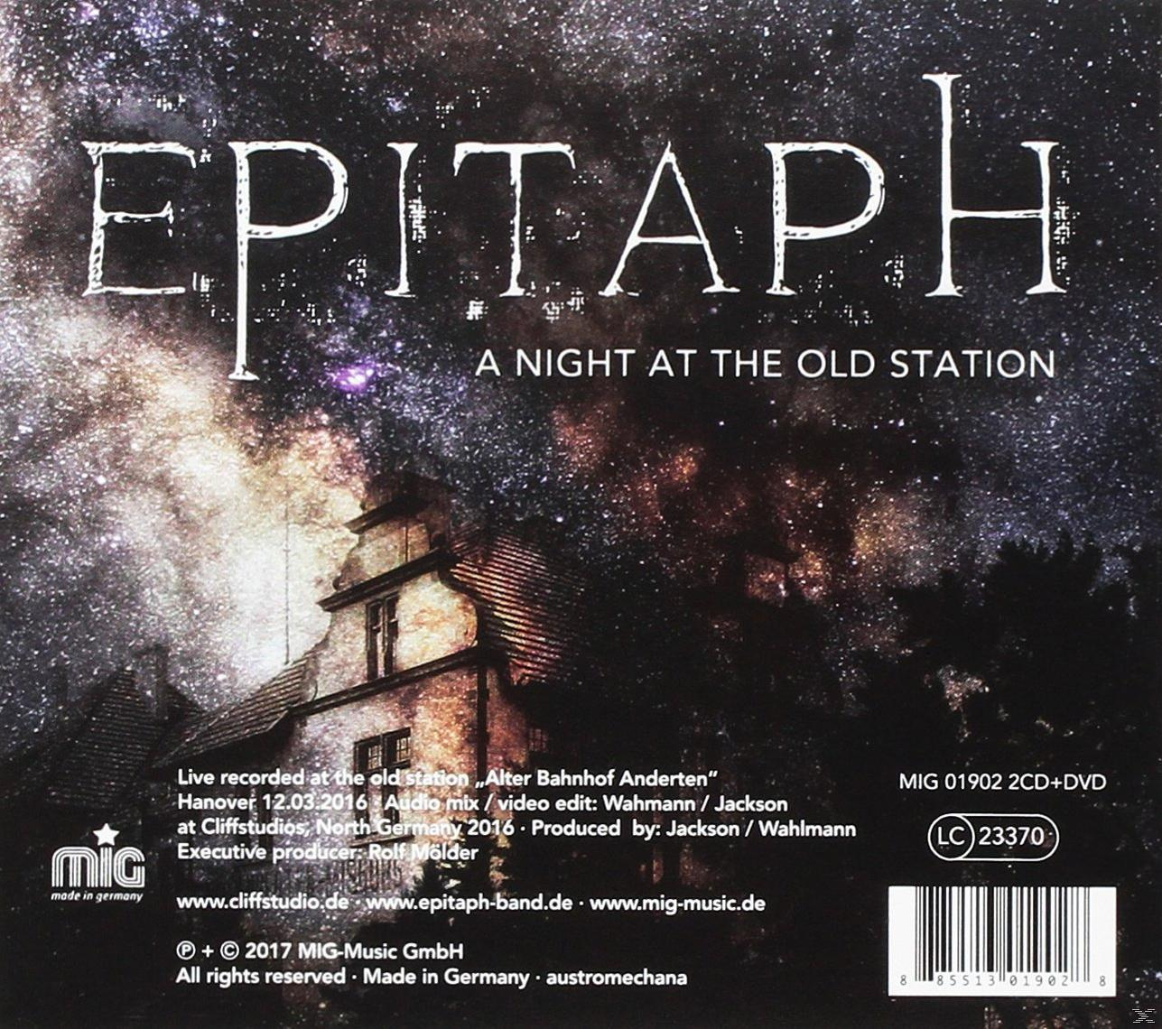 Albumcover mit Text 'Epitaph', Sternen und einem Gebäude.