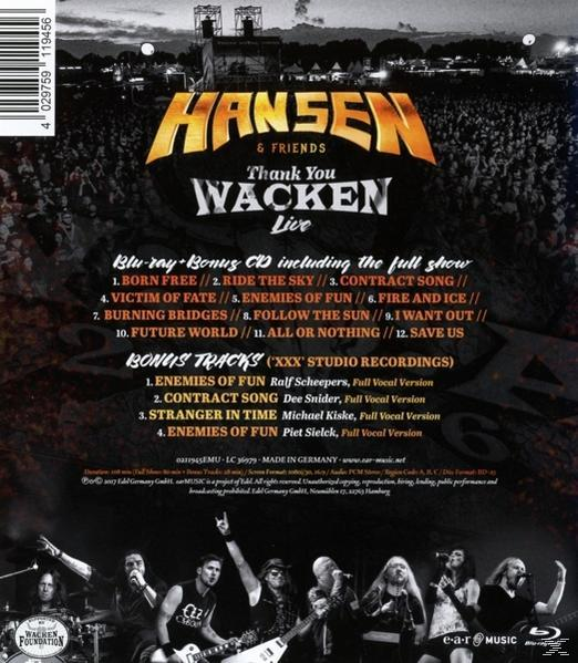 Rückseite einer CD, Text und Bilder eines Live-Konzerts mit Publikum.
