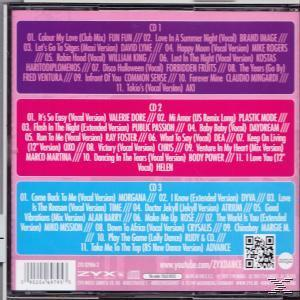 Bunte CD-Hülle mit Songtiteln. Es hat rosa, blaue und violette Abschnitte.