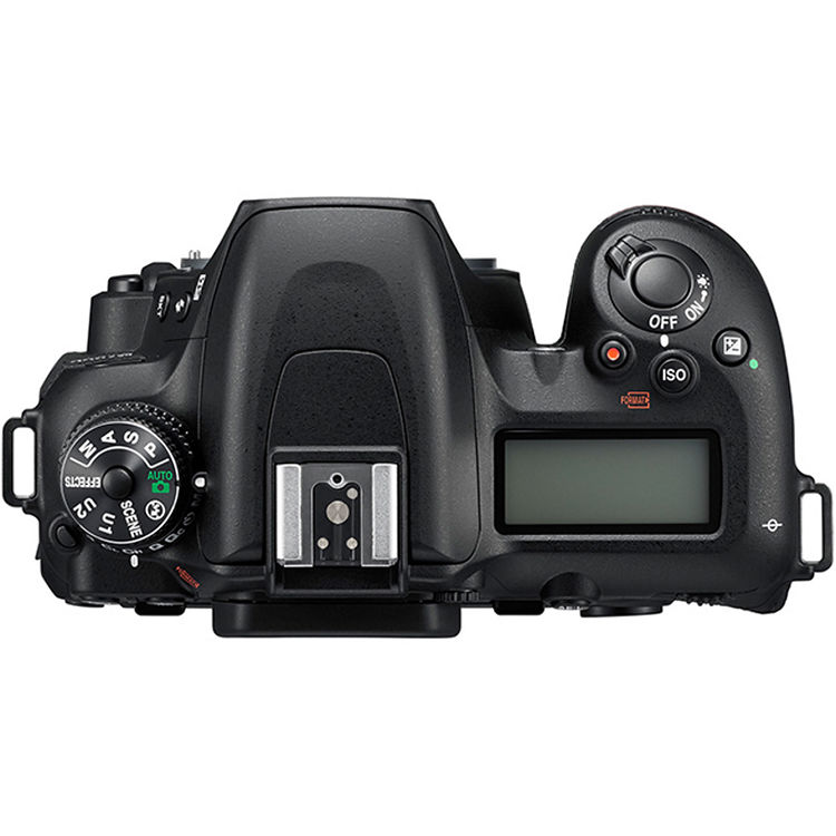 NIKON D7500 + AF-S DX 18-200 VRII Kit