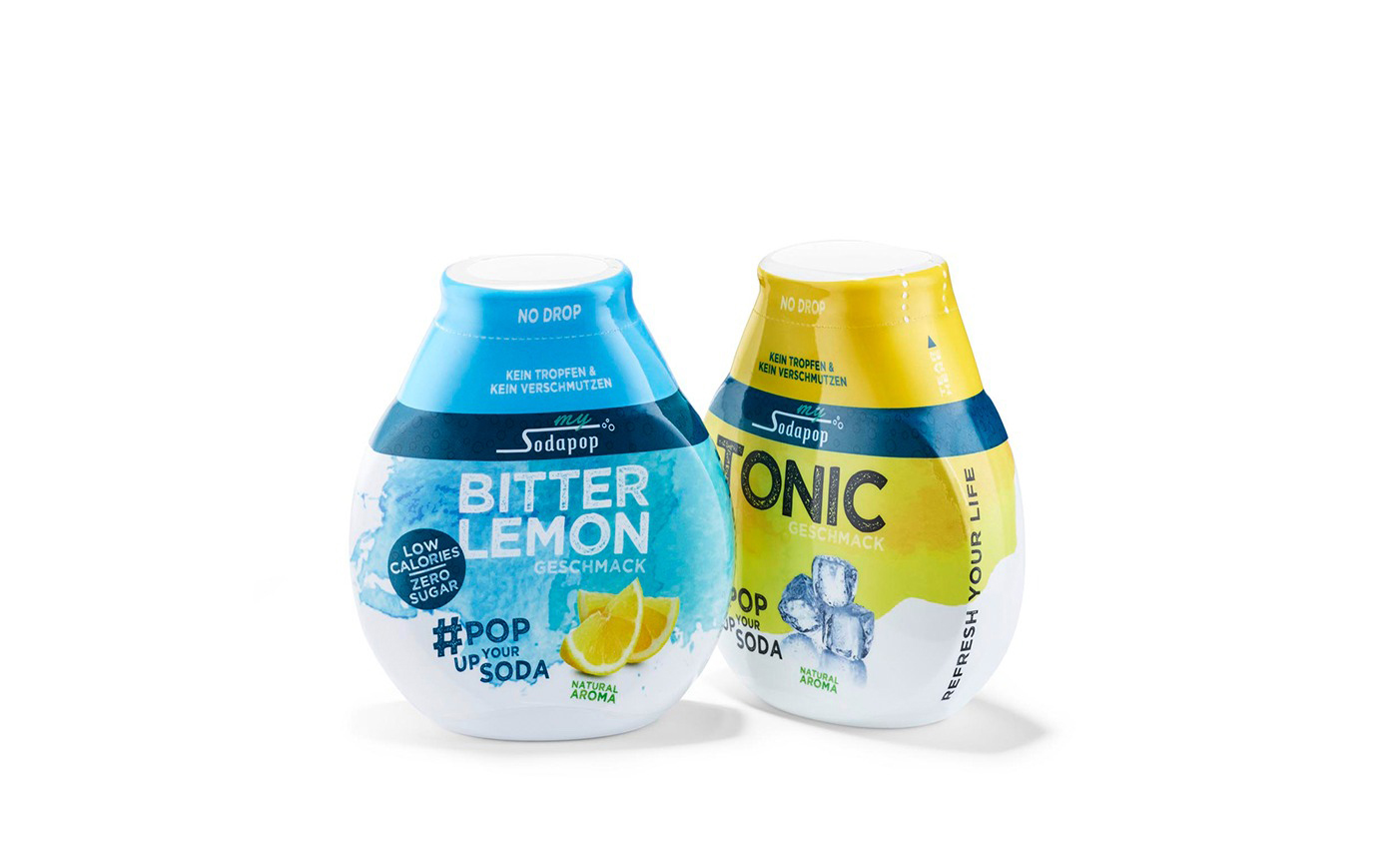 Zwei SodaPop-Flaschen: Bitter Lemon und Tonic, mit Text und Design.