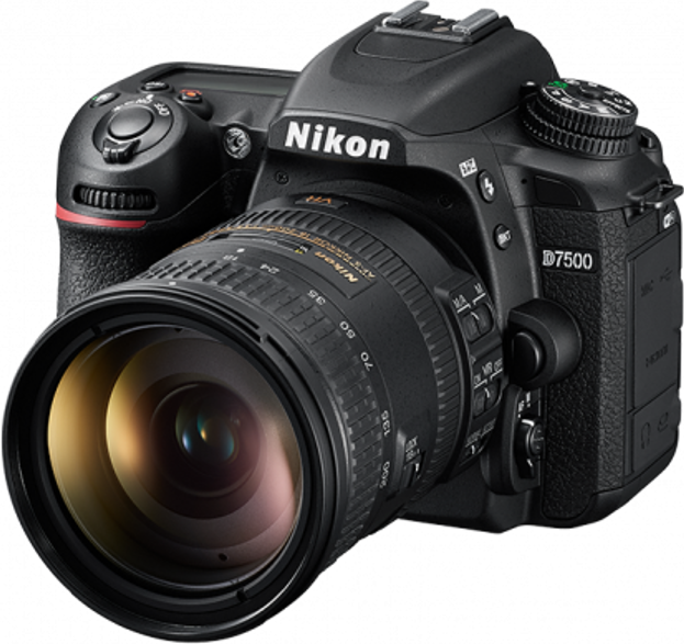 NIKON D7500 + AF-S DX 18-200 VRII Kit