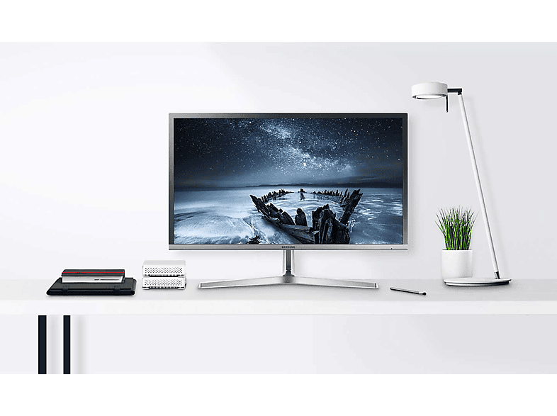 SAMSUNG U28H750UQU 27,9" UHD LED monitor Quantum dot technológiával