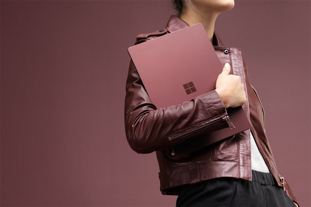 MICROSOFT Surface Laptop - 13,5 Zoll - Intel® Core™ i5 i5-7200U - 8 GB - 256 GB - Intel® HD 620 - Windows 10