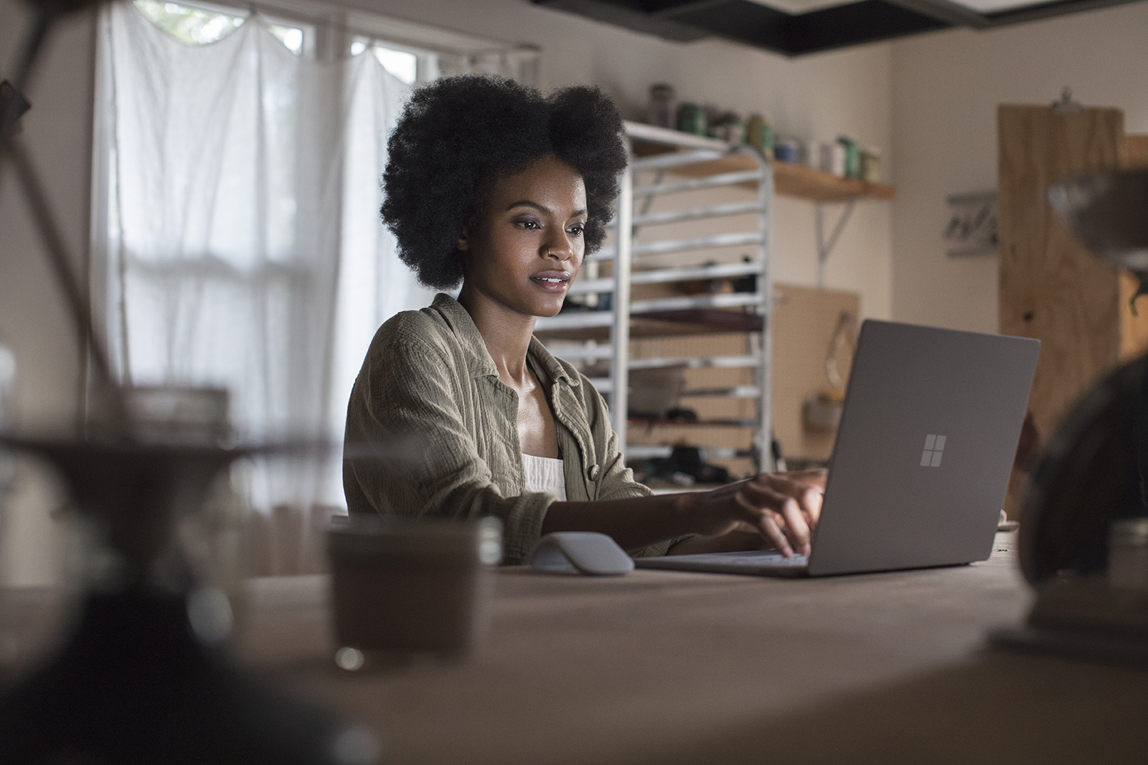 MICROSOFT Surface Laptop - 13,5 Zoll - Intel® Core™ i5 i5-7200U - 8 GB - 256 GB - Intel® HD 620 - Windows 10