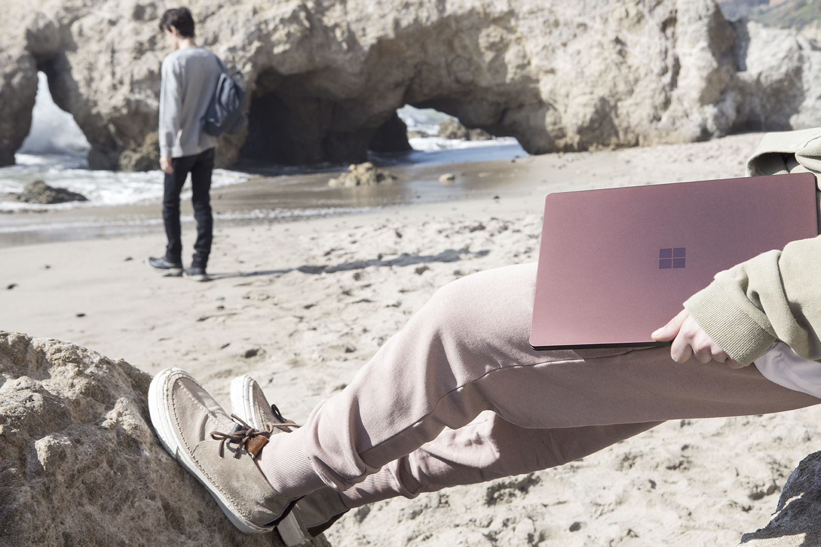 MICROSOFT Surface Laptop - 13,5 Zoll - Intel® Core™ i5 i5-7200U - 8 GB - 256 GB - Intel® HD 620 - Windows 10