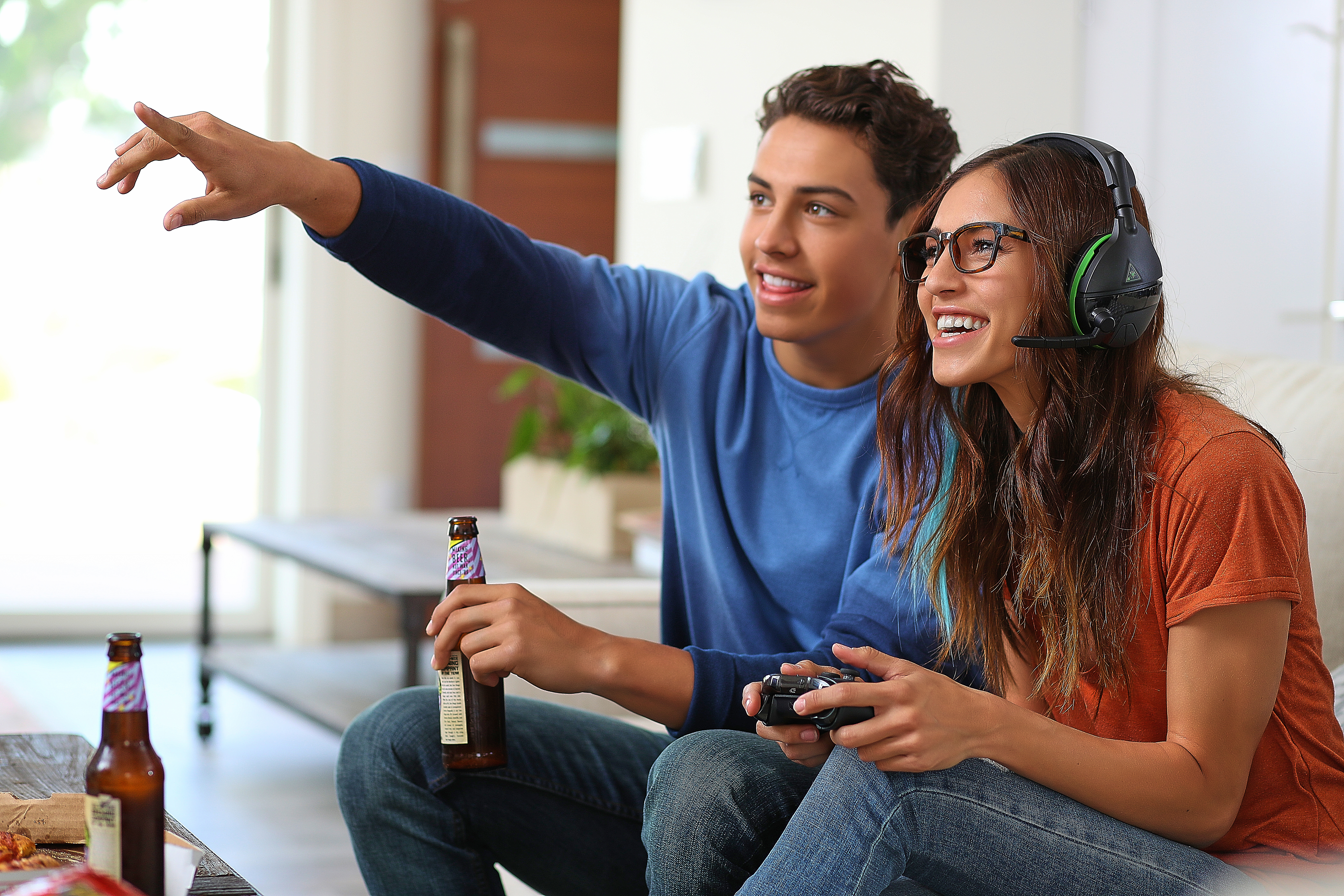 TURTLE BEACH STEALTH 600 Wireless Surround Sound Gaming-Headset für Xbox One, Over-ear Gaming Headset Schwarz/Grün