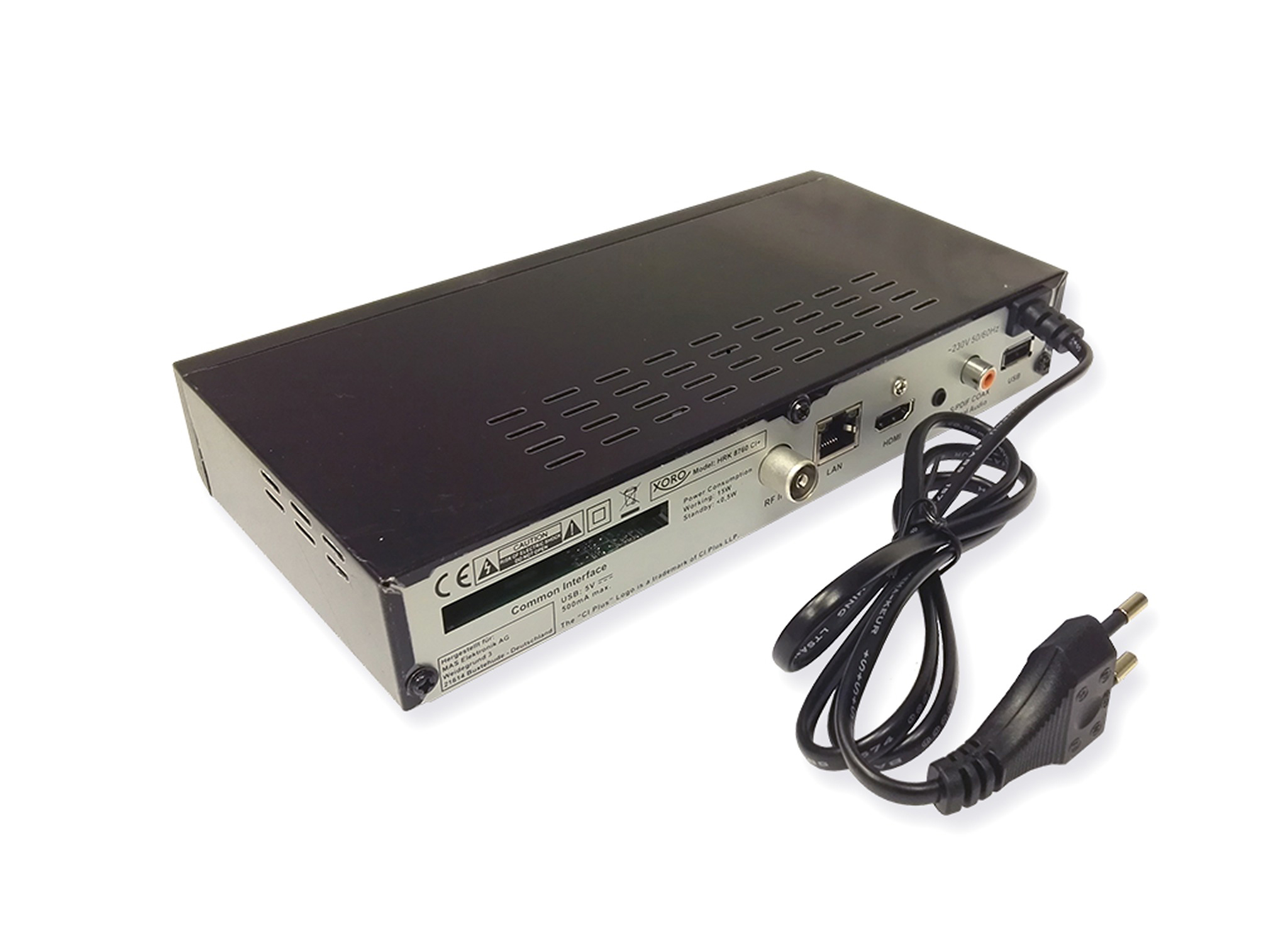 Ein schwarzer digitaler Receiver mit Kabeln und Stecker. Auf weißem Hintergrund.