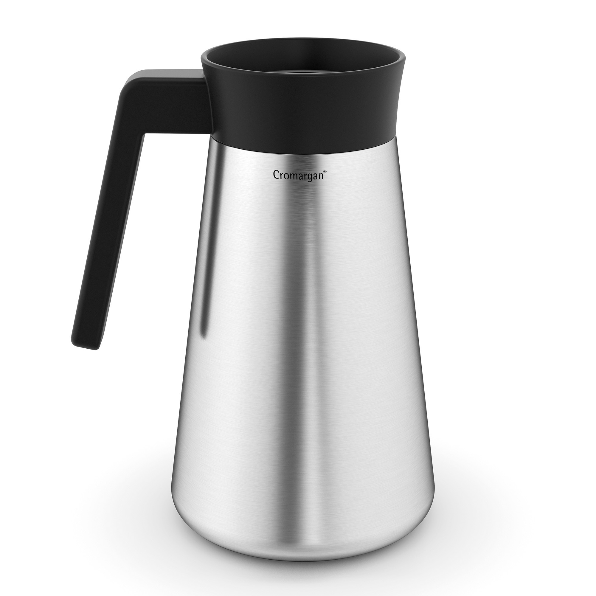 Eine Edelstahlkaraffe mit schwarzem Griff und Deckel. Der Hintergrund ist weiß.