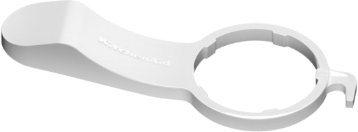 Fehér KitchenAid üvegnyitó, ívelt fogantyúval és gyűrűvel.