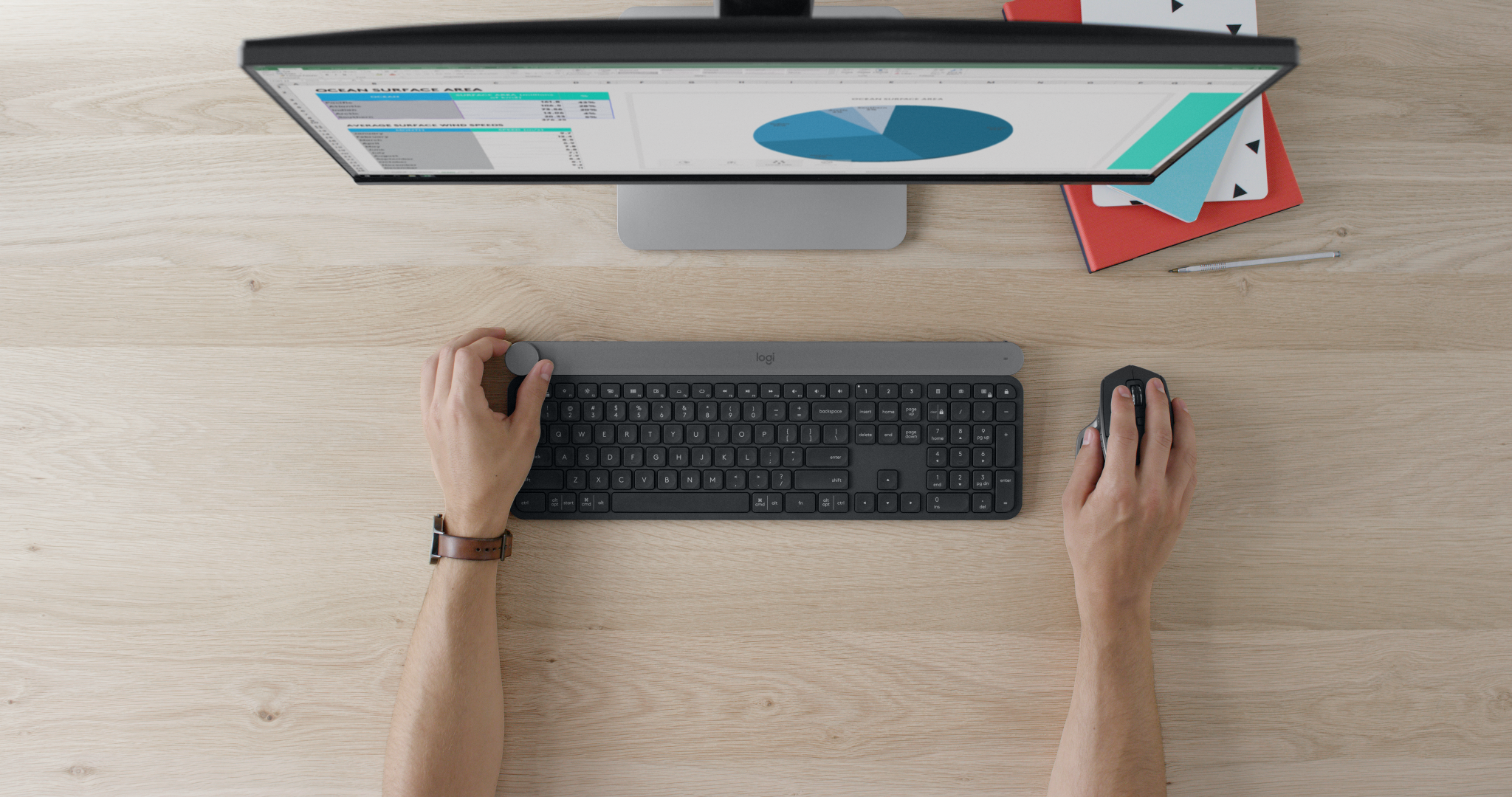 LOGITECH Clavier sans fil Craft programmable AZERTY Noir (920-008499)