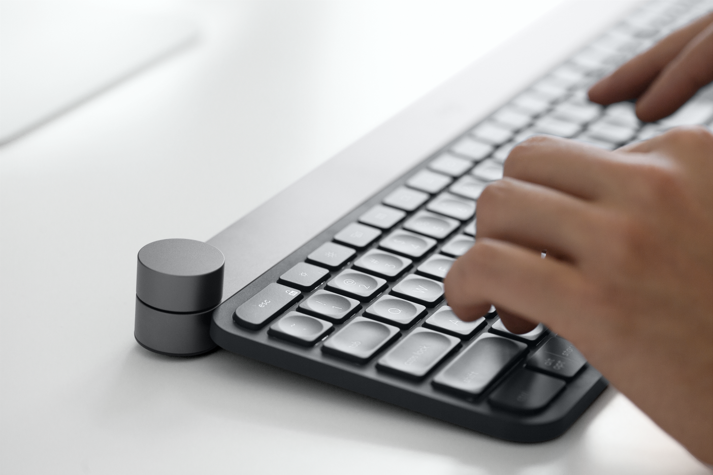 LOGITECH Clavier sans fil Craft programmable AZERTY Noir (920-008499)