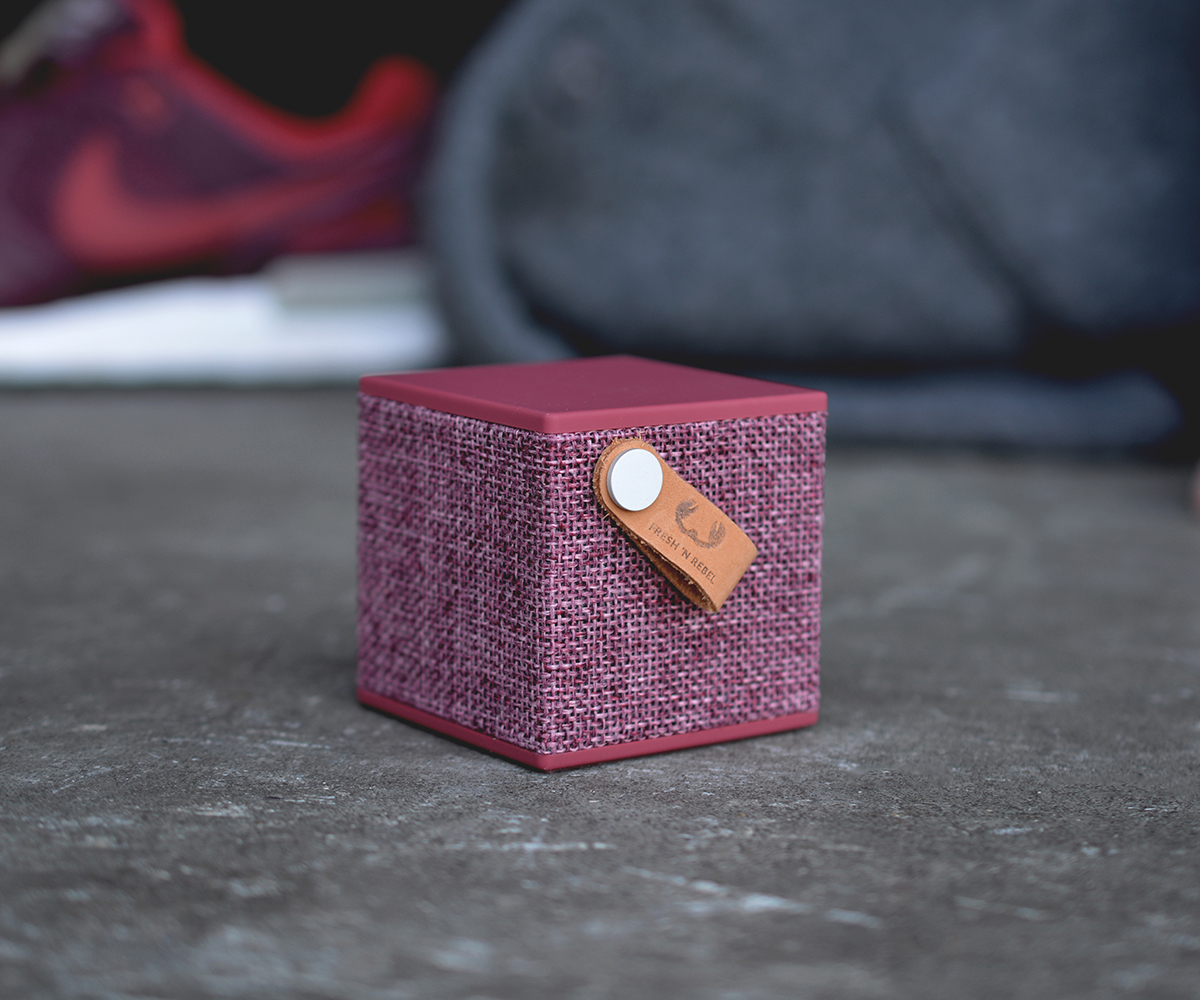 FRESH ‘N REBEL Rockbox Cube Fabriq Edition Bluetooth Lautsprecher, Rot