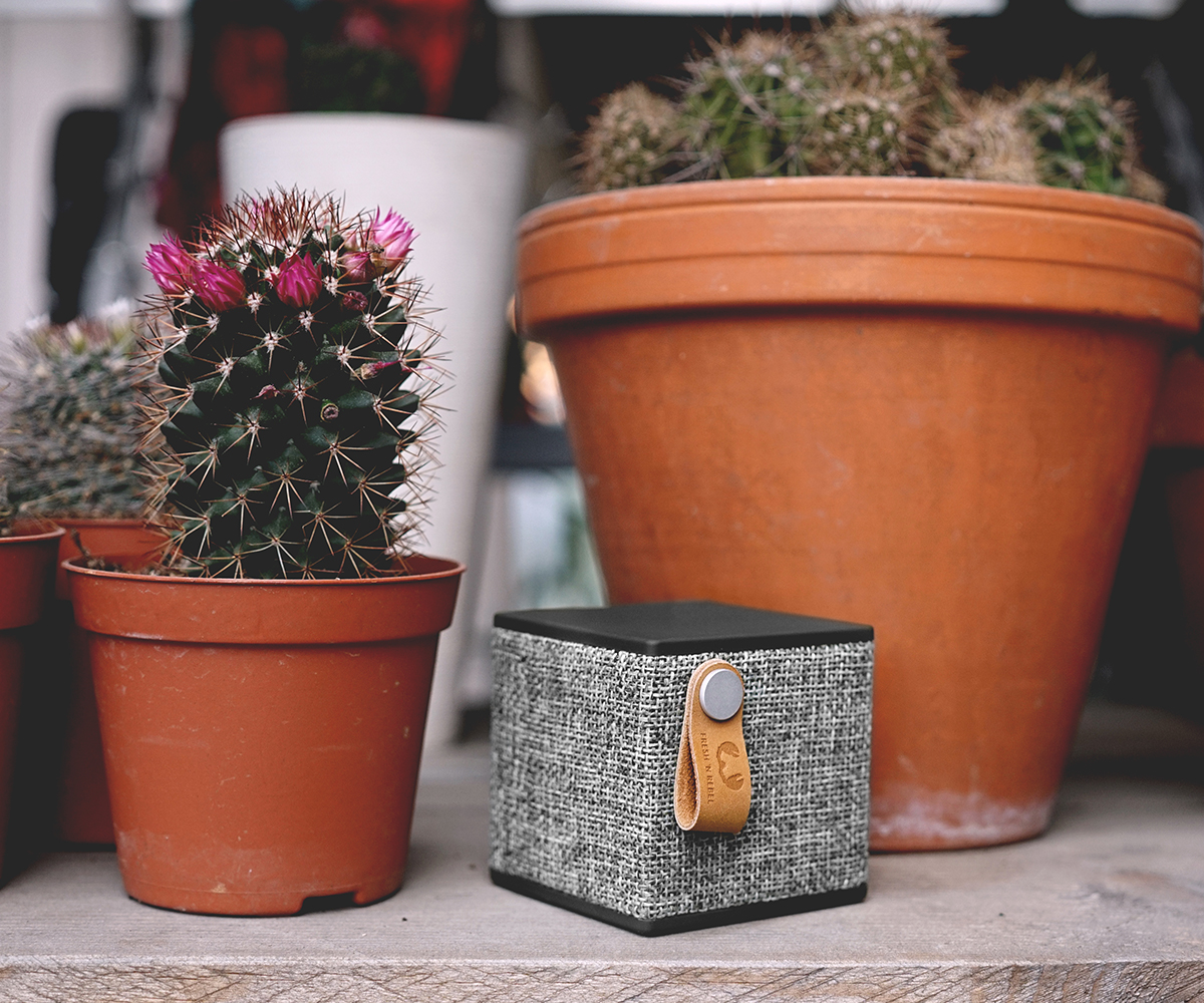 FRESH ‘N REBEL Rockbox Cube Fabriq Edition Bluetooth Lautsprecher, Grau