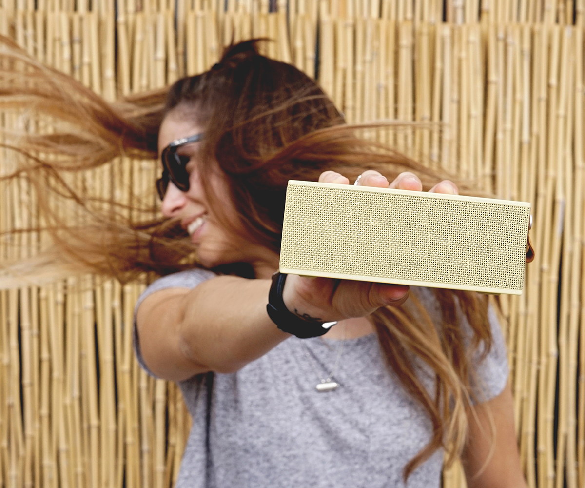 FRESH ‘N REBEL Rockbox Brick Fabriq Edition Bluetooth Lautsprecher, Gelb