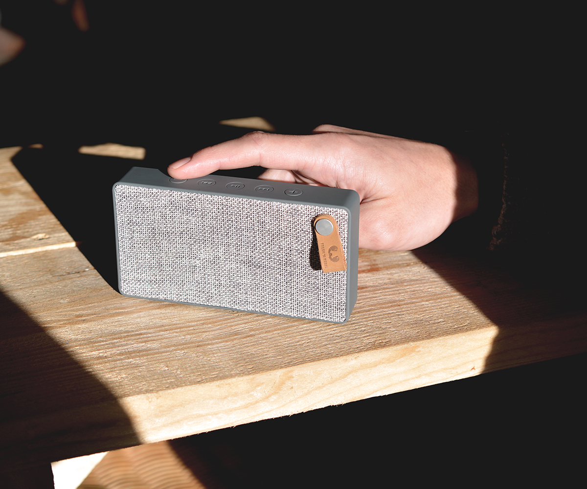FRESH ‘N REBEL Rockbox Slice Fabriq Edition Bluetooth Lautsprecher, Grau