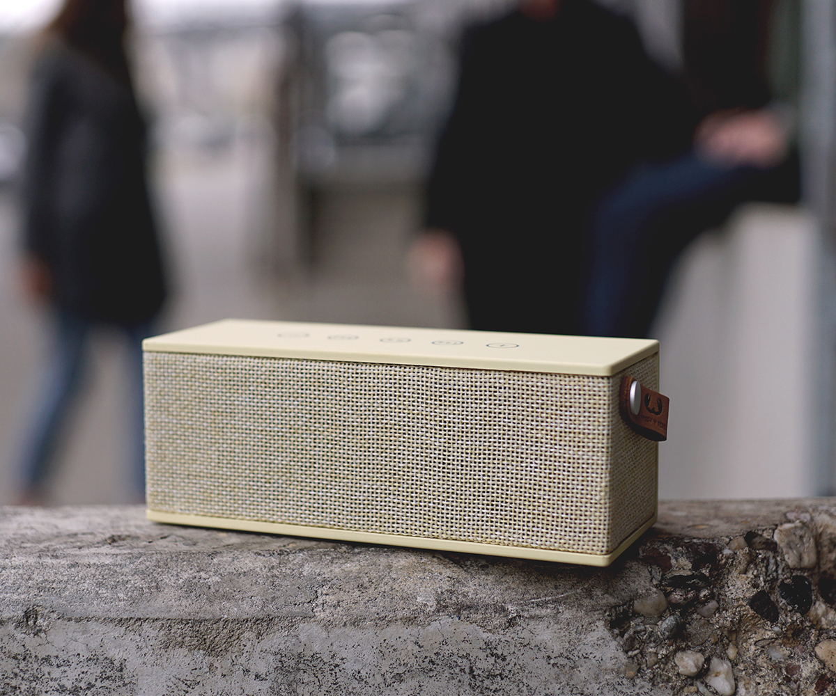 FRESH ‘N REBEL Rockbox Brick Fabriq Edition Bluetooth Lautsprecher, Gelb