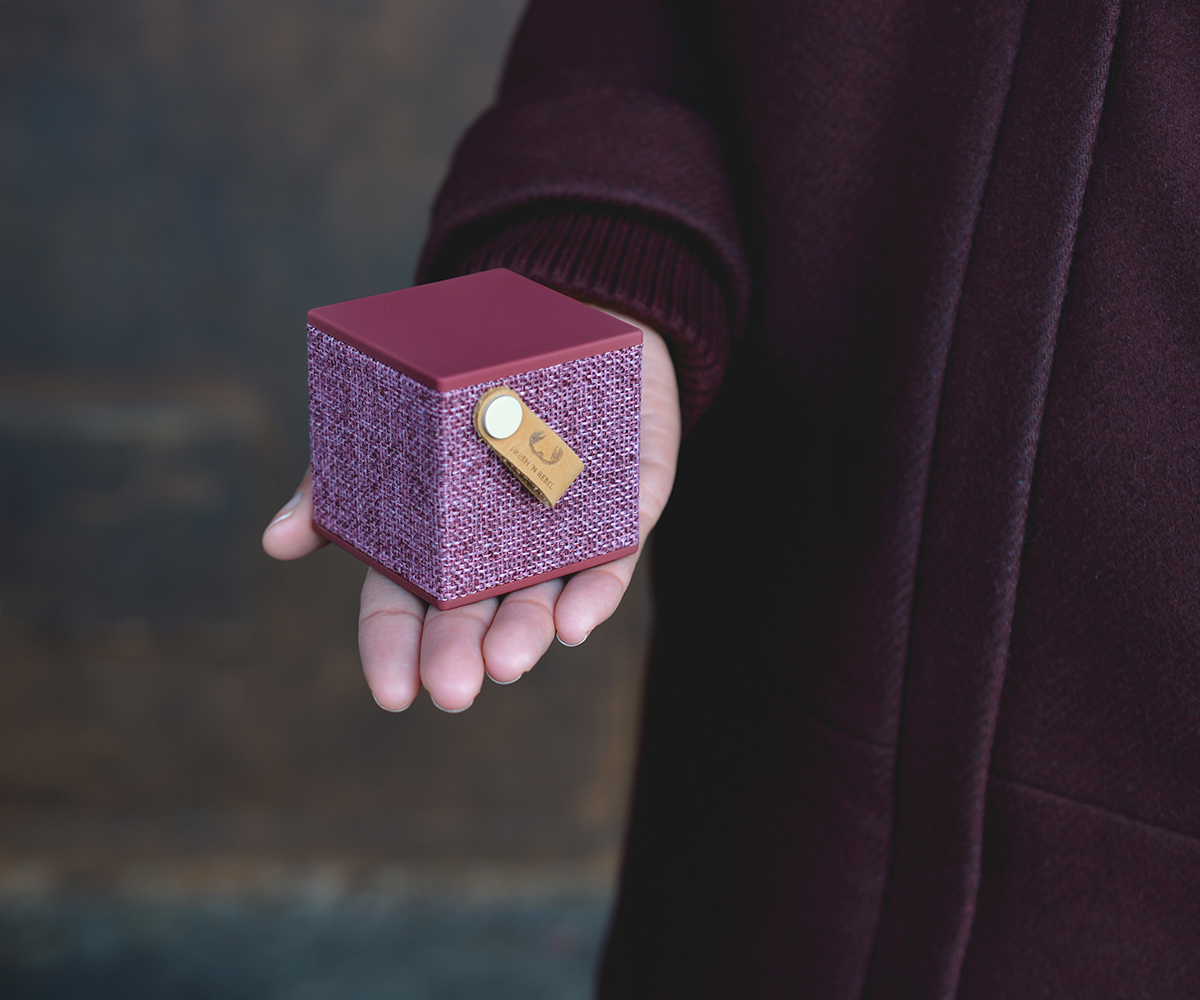 FRESH ‘N REBEL Rockbox Cube Fabriq Edition Bluetooth Lautsprecher, Rot