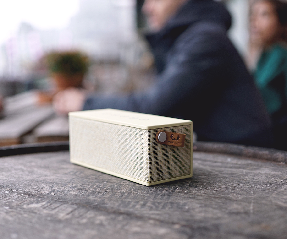 FRESH ‘N REBEL Rockbox Brick Fabriq Edition Bluetooth Lautsprecher, Gelb