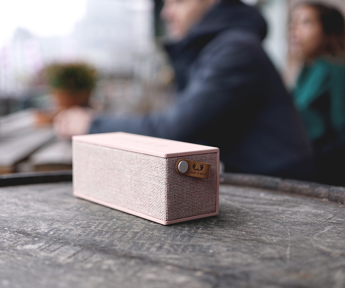 FRESH ‘N REBEL Rockbox Brick Fabriq Edition Bluetooth Lautsprecher, Rosé
