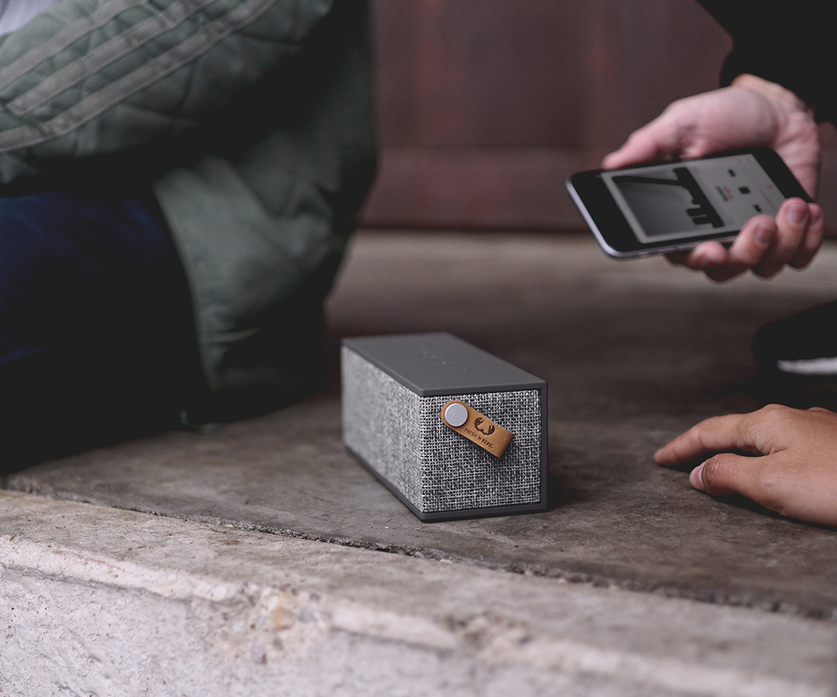 FRESH ‘N REBEL Rockbox Brick Fabriq Edition Bluetooth Lautsprecher, Grau