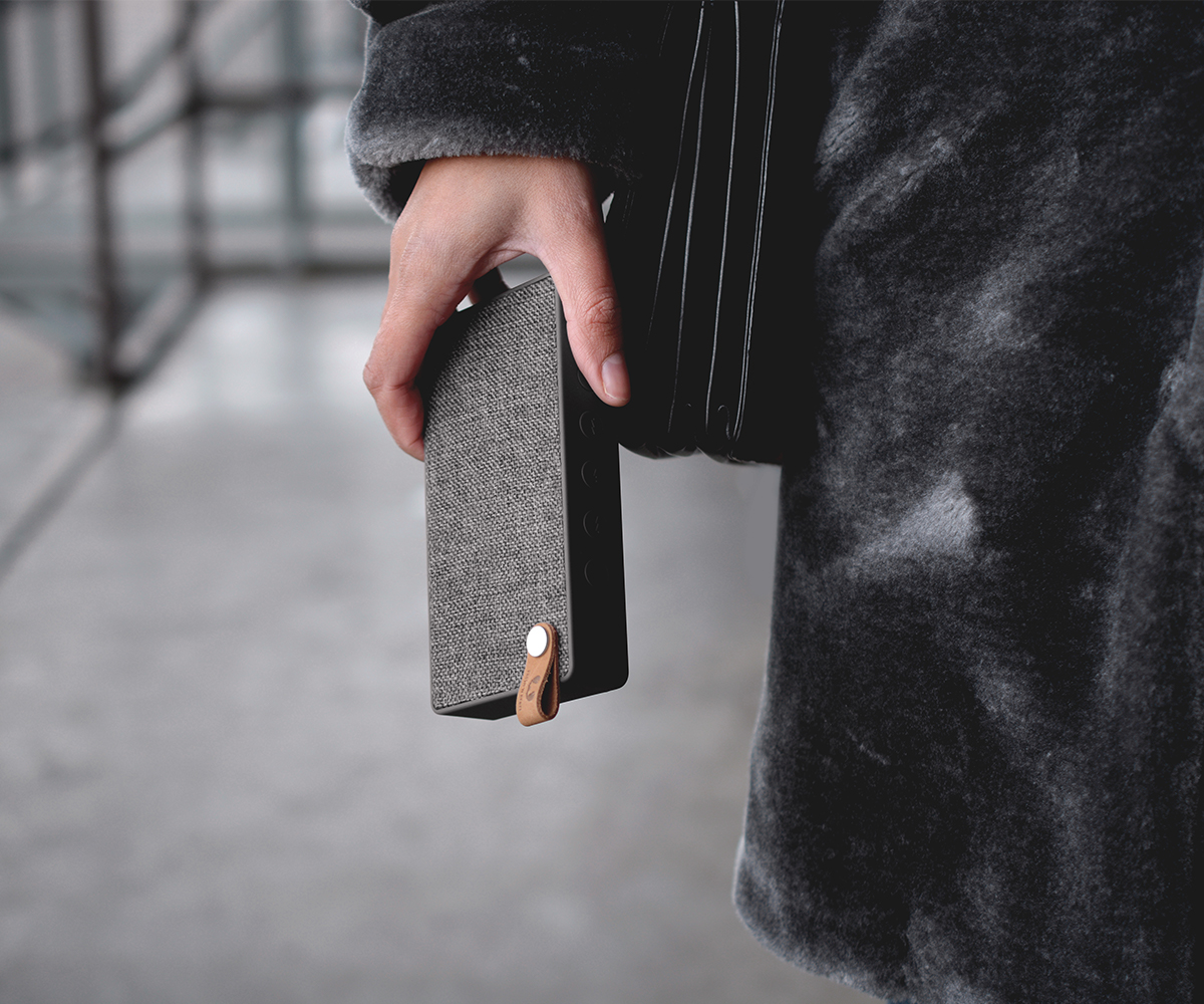 FRESH ‘N REBEL Rockbox Slice Fabriq Edition Bluetooth Lautsprecher, Grau