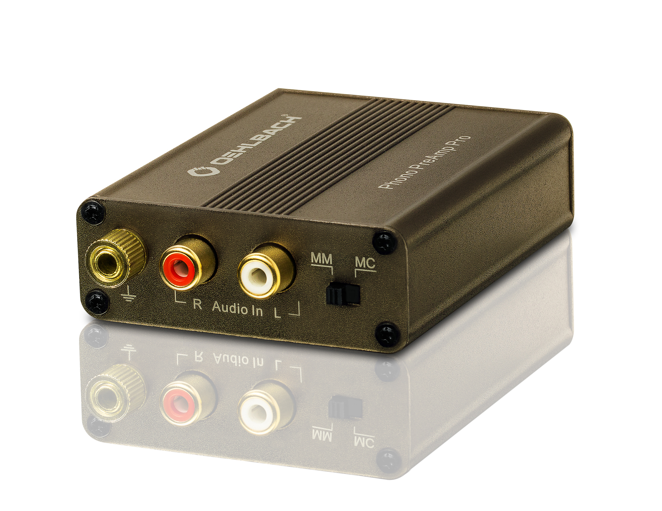 Ein kleiner schwarzer Phono Preamp Pro. Enthält Cinch-Eingänge, Ausgänge und einen MM/MC-Schalter.