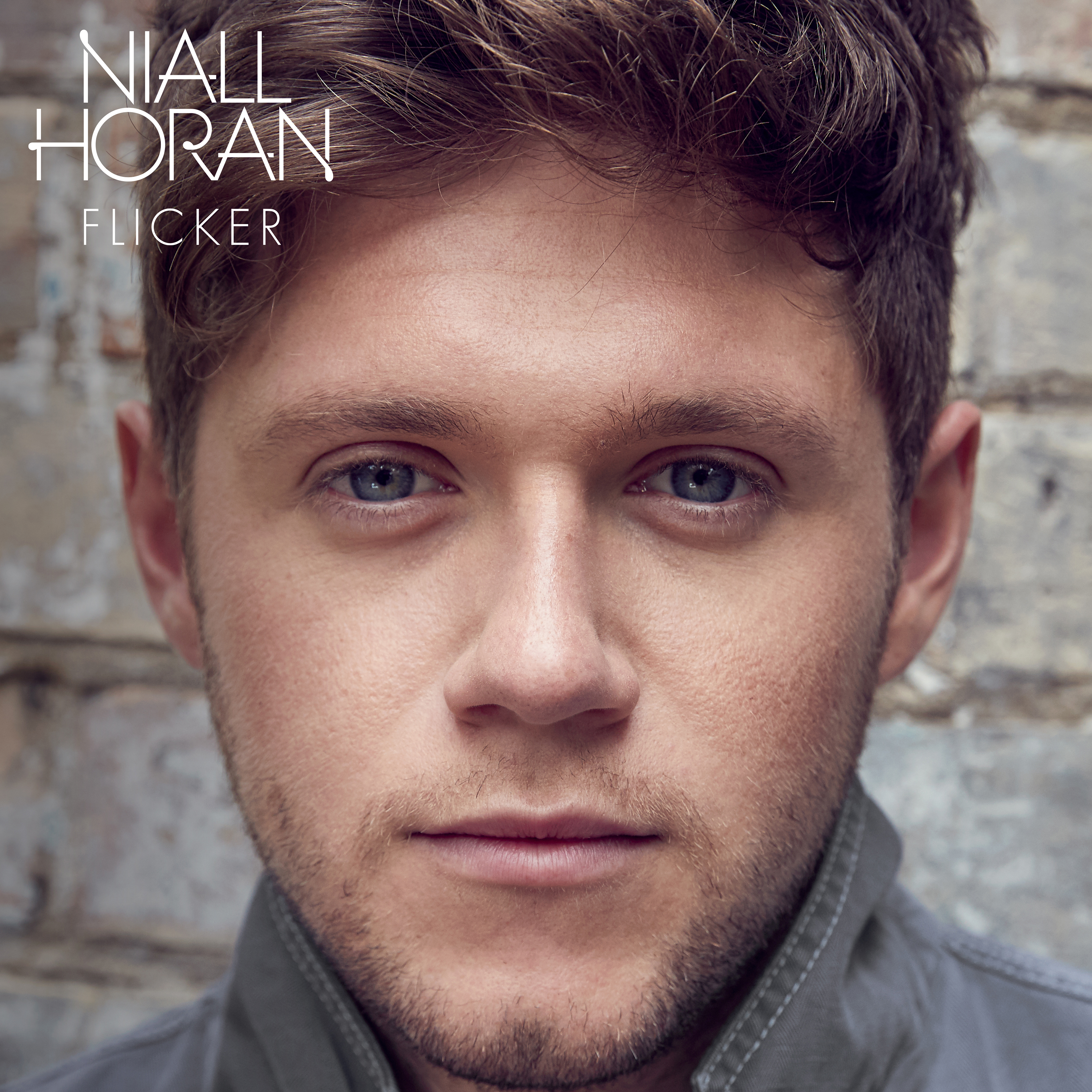 Niall Horan Albumcover. Nahaufnahme seines Gesichts. Titel 'Flicker' und sein Name sichtbar.