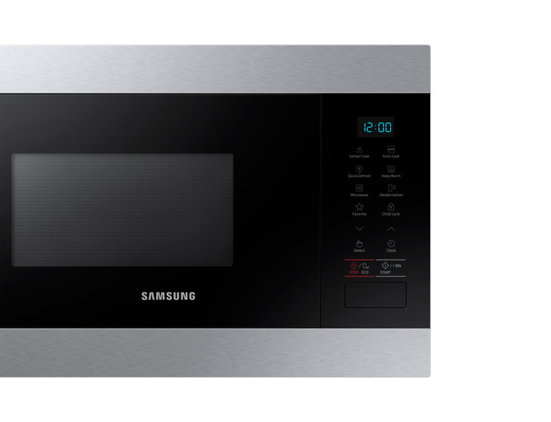 Edelstahl Samsung Mikrowelle. Schwarze Tür mit Bedienfeld. Digitalanzeige mit Uhr.